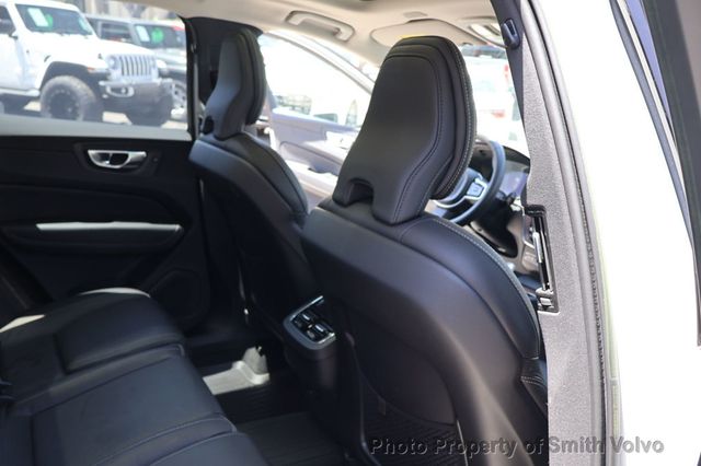 2023 Volvo XC60 B5 AWD Ultimate Bright Theme - 23058461 - 19