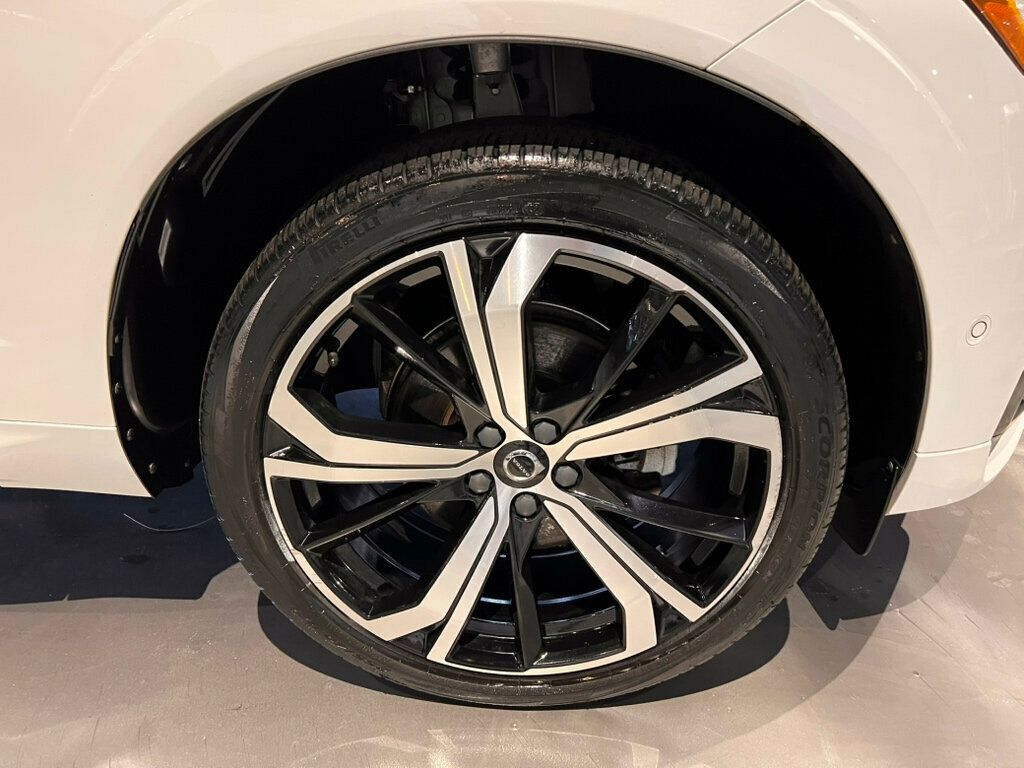 2023 Volvo XC60 B5/AWD/Ultimate/ClimatePkg/HeadUpDisplay/360Cam/HarmonKardon/NAV - 22990346 - 12