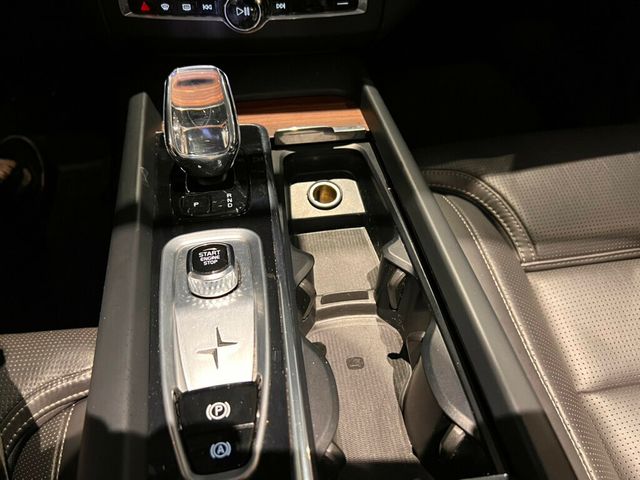 2023 Volvo XC60 B5/AWD/Ultimate/ClimatePkg/HeadUpDisplay/360Cam/HarmonKardon/NAV - 22990346 - 21