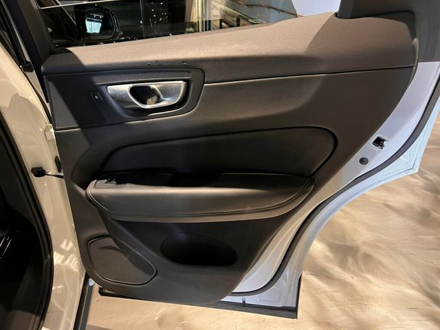 2023 Volvo XC60 B5/AWD/Ultimate/ClimatePkg/HeadUpDisplay/360Cam/HarmonKardon/NAV - 22990346 - 27