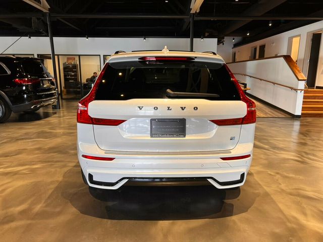 2023 Volvo XC60 B5/AWD/Ultimate/ClimatePkg/HeadUpDisplay/360Cam/HarmonKardon/NAV - 22990346 - 3