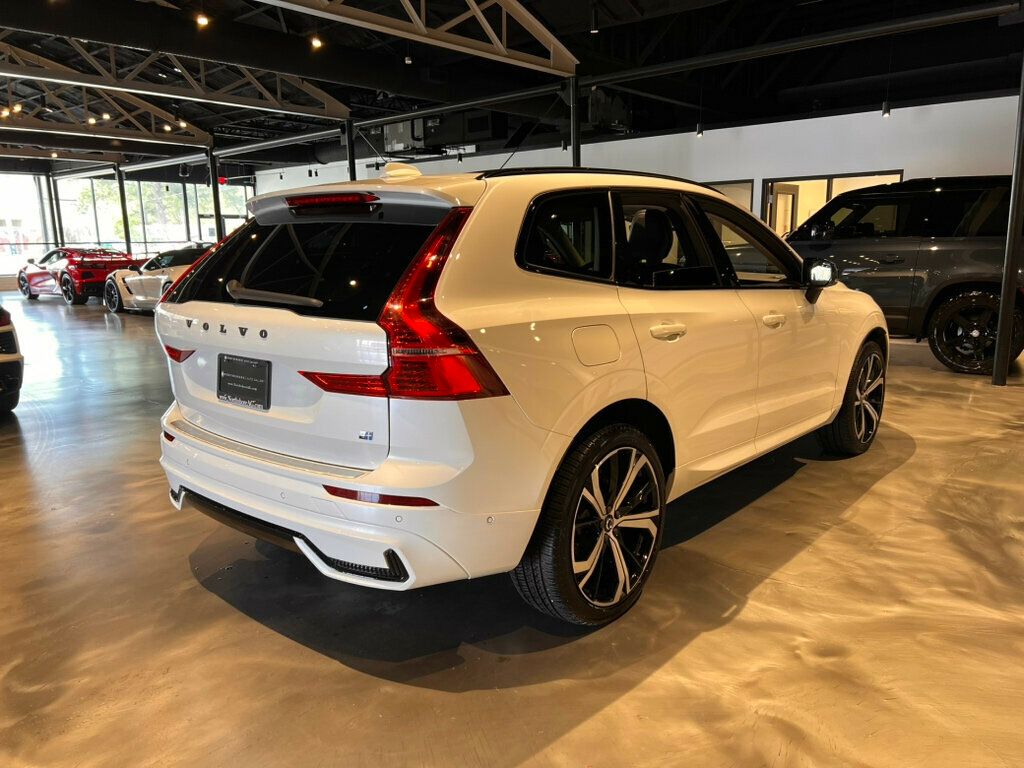2023 Volvo XC60 B5/AWD/Ultimate/ClimatePkg/HeadUpDisplay/360Cam/HarmonKardon/NAV - 22990346 - 4