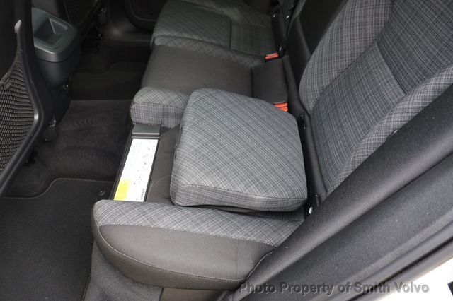 2023 Volvo XC60 B5 FWD Core - 23012069 - 9