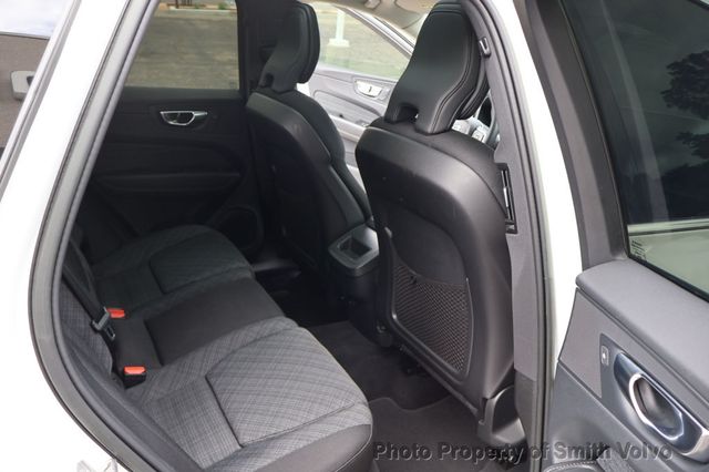2023 Volvo XC60 B5 FWD Core - 23012069 - 12