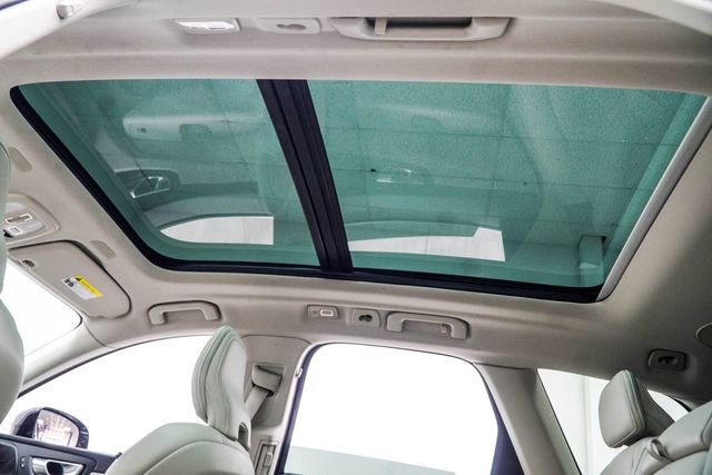 2023 Volvo XC60 B5 FWD Plus Bright Theme - 23019199 - 37
