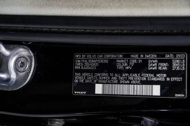 2023 Volvo XC60 B5 FWD Plus Bright Theme - 23019199 - 38