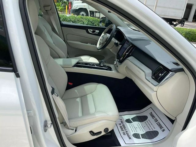 2023 Volvo XC60 B5 FWD Plus Dark Theme - 22586609 - 11