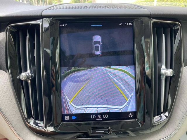 2023 Volvo XC60 B5 FWD Plus Dark Theme - 22586609 - 25