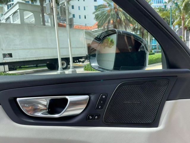 2023 Volvo XC60 B5 FWD Plus Dark Theme - 22586609 - 30