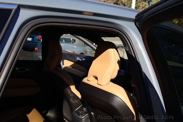 2023 Volvo XC60 B5 FWD Ultimate Bright Theme - 22972687 - 18