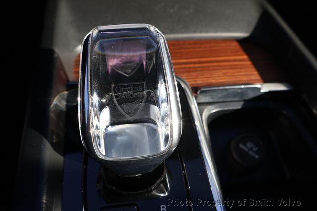 2023 Volvo XC60 B5 FWD Ultimate Bright Theme - 22972687 - 24
