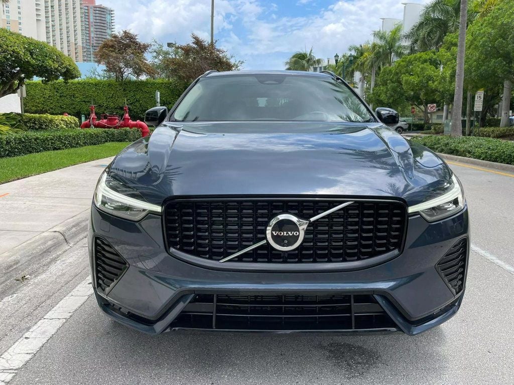 2023 Volvo XC60 B5 FWD Ultimate Dark Theme - 22548204 - 2