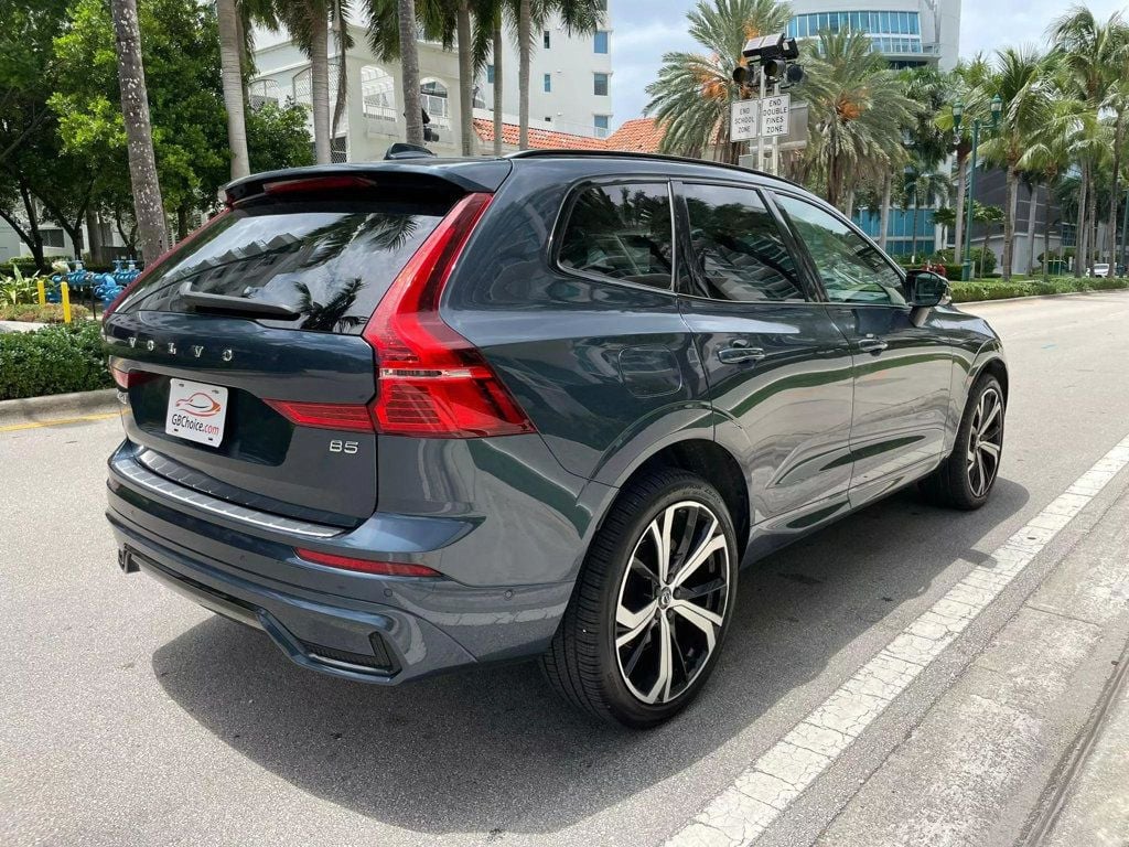 2023 Volvo XC60 B5 FWD Ultimate Dark Theme - 22548204 - 4