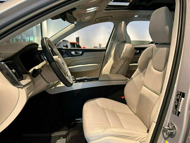 2023 Volvo XC60 B5/Plus/BrightTheme/AdapCruise/PanoRoof/HtdSeats/360Cam/NAV - 23038202 - 15