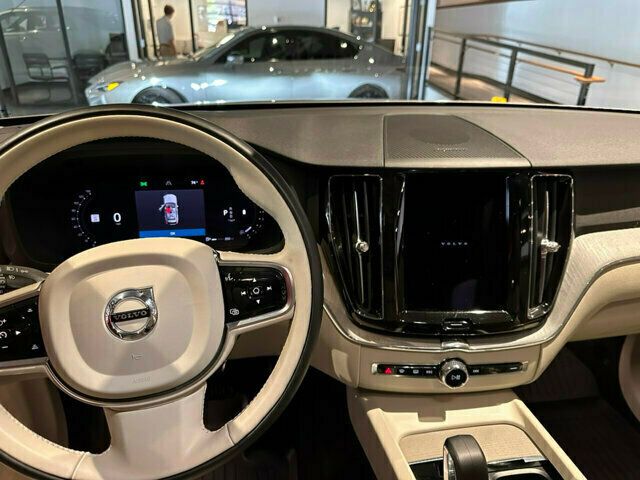 2023 Volvo XC60 B5/Plus/BrightTheme/AdapCruise/PanoRoof/HtdSeats/360Cam/NAV - 23038202 - 17