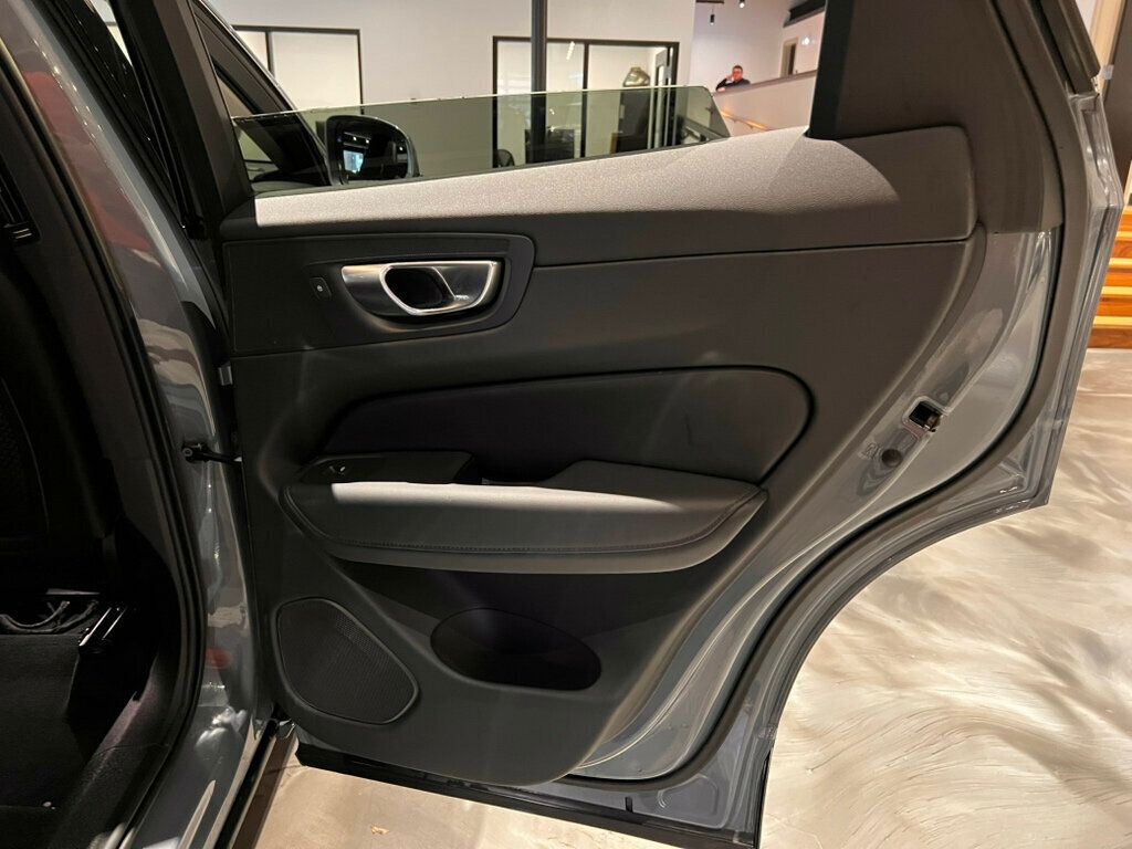 2023 Volvo XC60 B5/Plus/ClimatePkg/360Cam/AdapCruise/PanoRoof/AppleCarplay/NAV - 22977691 - 20
