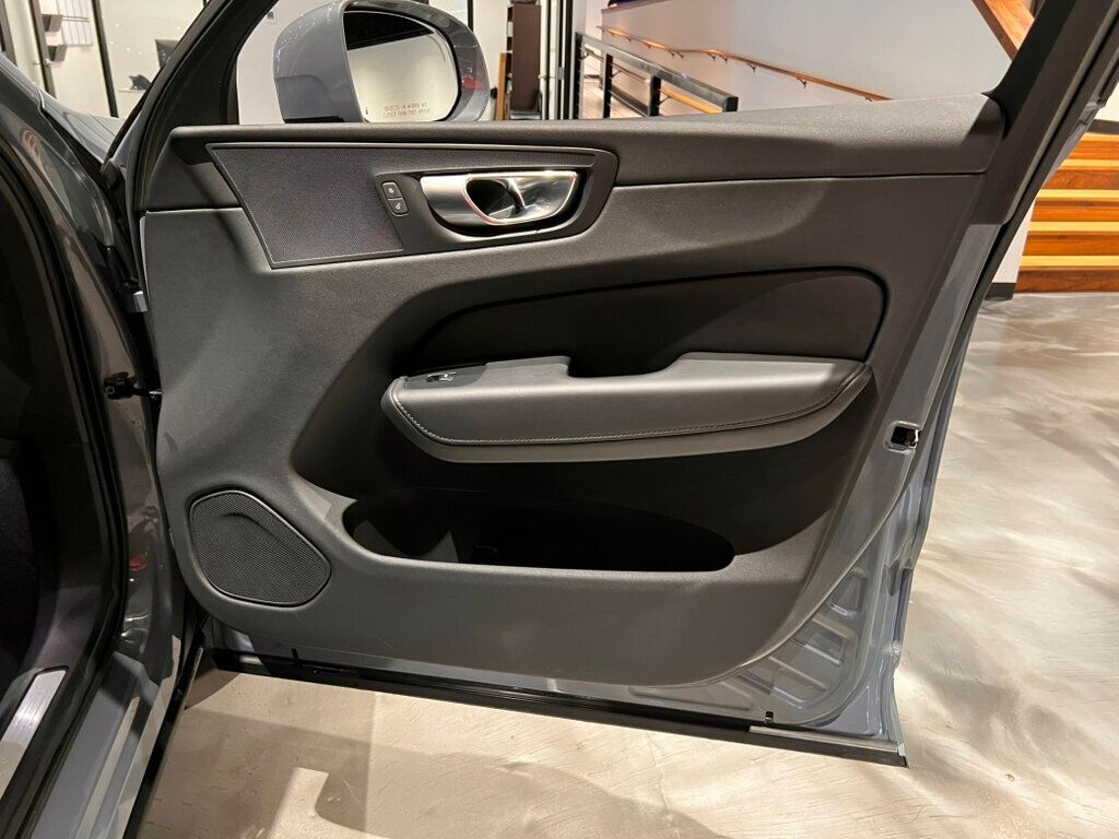 2023 Volvo XC60 B5/Plus/ClimatePkg/360Cam/AdapCruise/PanoRoof/AppleCarplay/NAV - 22977691 - 23