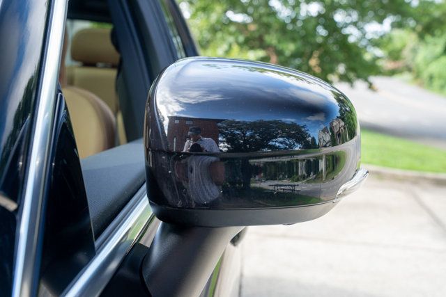 2023 Volvo XC60 B5/Ultimate/ClimatePkg/HeadUpDisplay/AdapCruise/PanoRoof/NAV - 23044542 - 10