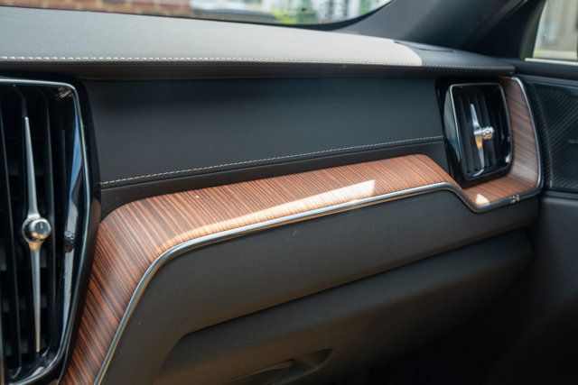2023 Volvo XC60 B5/Ultimate/ClimatePkg/HeadUpDisplay/AdapCruise/PanoRoof/NAV - 23044542 - 46