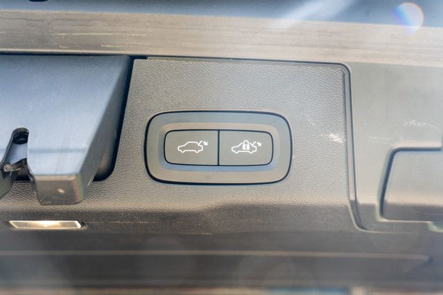 2023 Volvo XC60 B5/Ultimate/ClimatePkg/HeadUpDisplay/AdapCruise/PanoRoof/NAV - 23044542 - 55