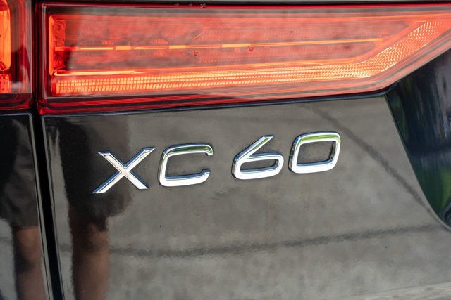 2023 Volvo XC60 B5/Ultimate/ClimatePkg/HeadUpDisplay/AdapCruise/PanoRoof/NAV - 23044542 - 8