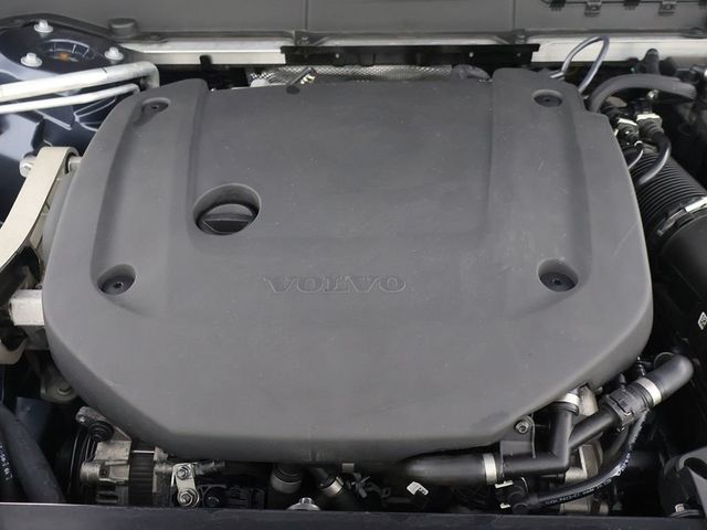 2023 Volvo XC60 B6 AWD Ultimate Bright Theme - 23074519 - 21