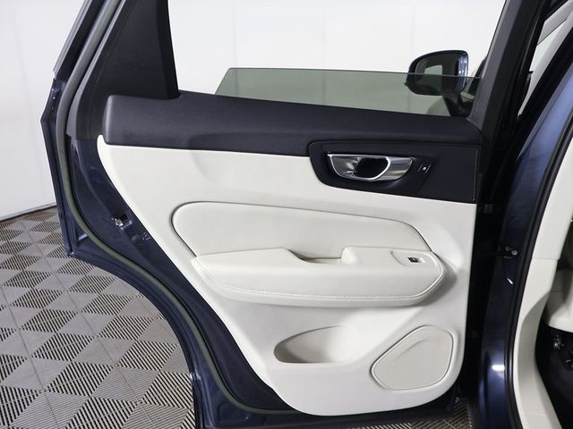 2023 Volvo XC60 B6 AWD Ultimate Bright Theme - 23074519 - 25