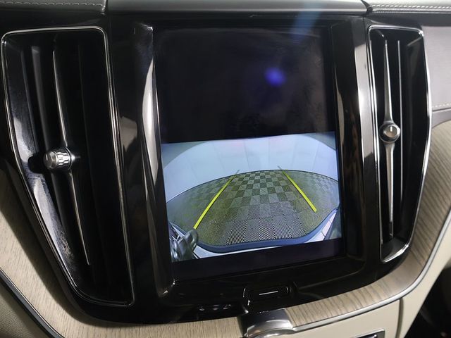 2023 Volvo XC60 B6 AWD Ultimate Bright Theme - 23074519 - 40