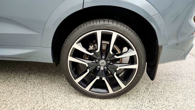 2023 Volvo XC60 B6 AWD Ultimate Dark Theme w/ B&W Premium Sound & Air Suspension - 23019528 - 8