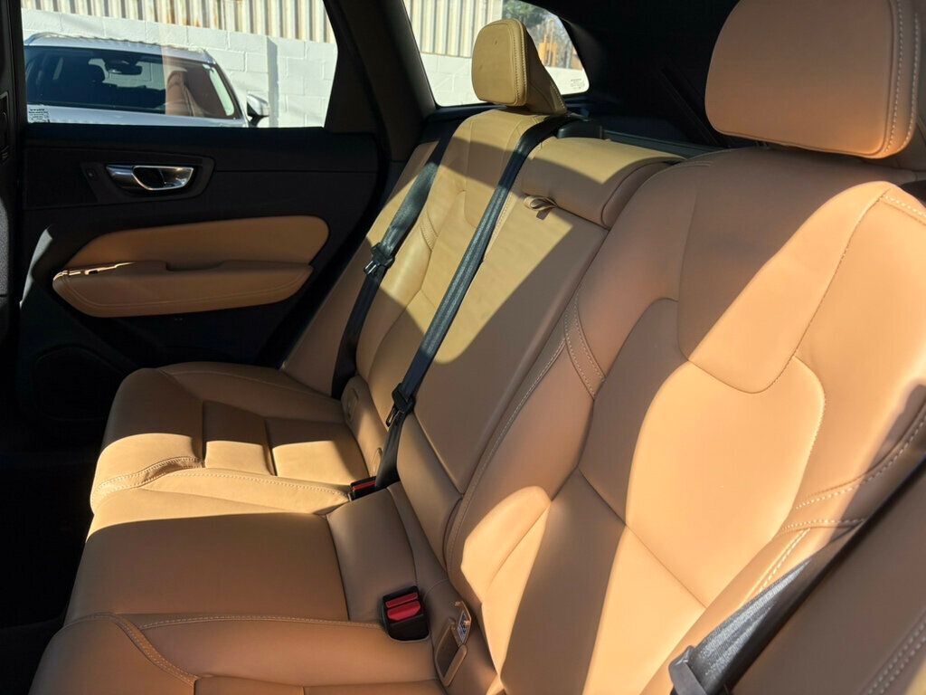 2023 Volvo XC60 MSRP$59685/DarkTheme/AWD/Ultimate/HeadsUpDisplay/NAV - 22950747 - 19