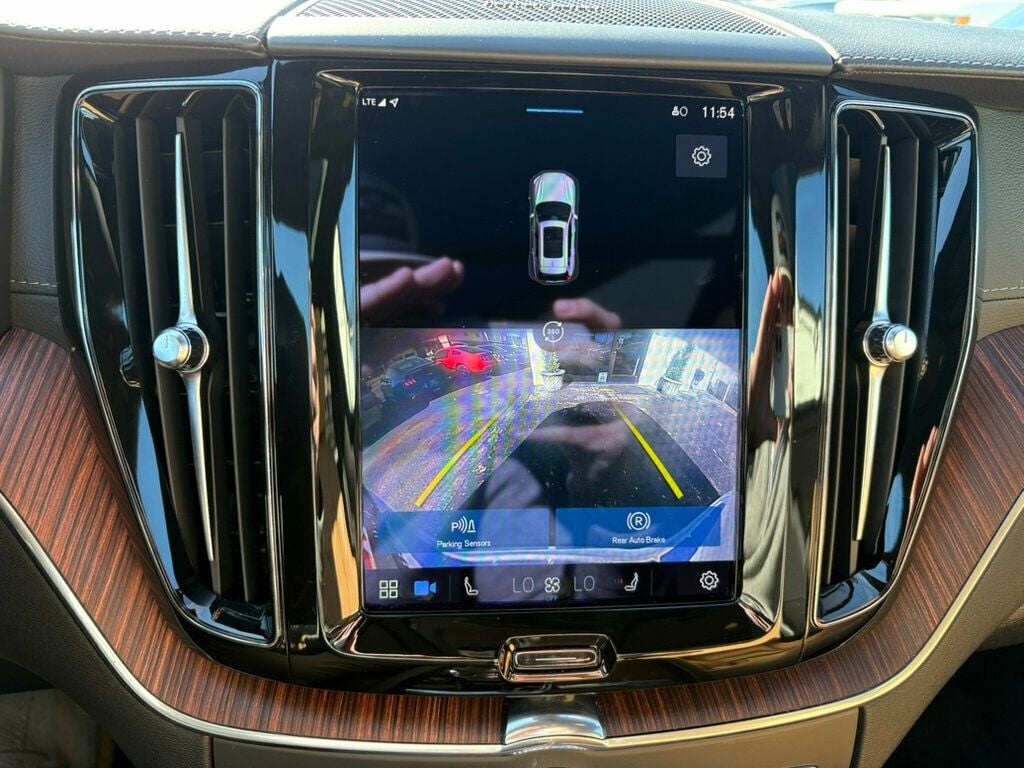 2023 Volvo XC60 MSRP$59685/DarkTheme/AWD/Ultimate/HeadsUpDisplay/NAV - 22950747 - 38