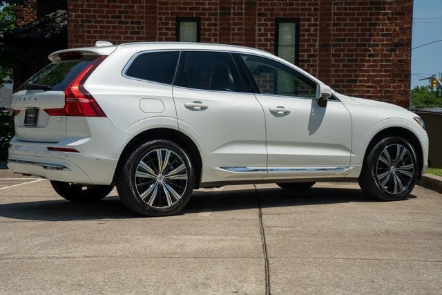 2023 Volvo XC60 T8 Ultimate Bright Theme AWD's photo