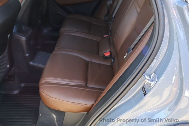2023 Volvo XC60 Recharge Plug-In Hybrid T8 eAWD PHEV Ultimate Bright Theme - 22978006 - 13