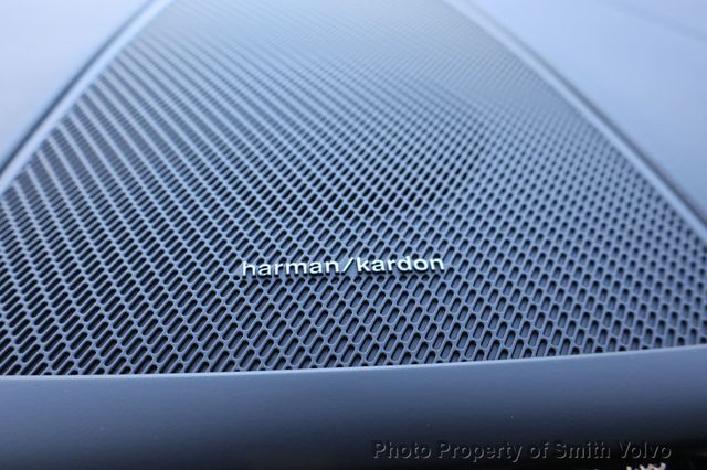 2023 Volvo XC60 Recharge Plug-In Hybrid T8 eAWD PHEV Ultimate Bright Theme - 22978006 - 24