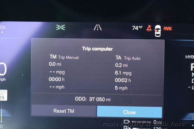 2023 Volvo XC60 Recharge Plug-In Hybrid T8 eAWD PHEV Ultimate Bright Theme - 22978006 - 25