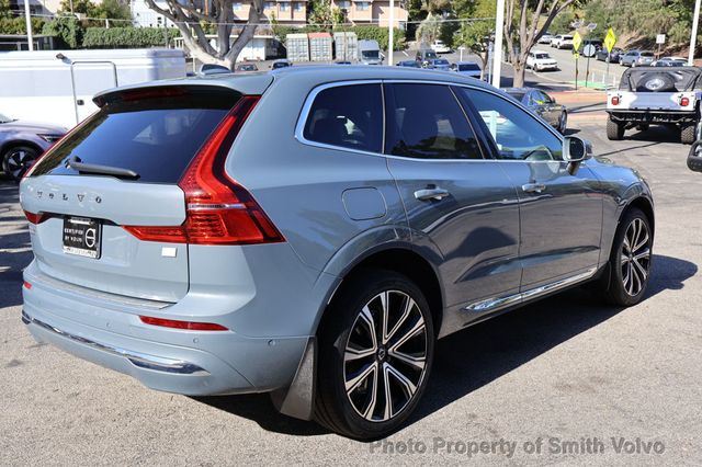 2023 Volvo XC60 Recharge Plug-In Hybrid T8 eAWD PHEV Ultimate Bright Theme - 22978006 - 4