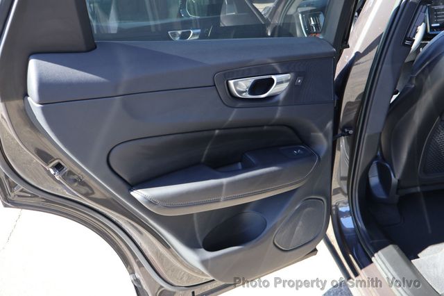 2023 Volvo XC60 Recharge Plug-In Hybrid T8 eAWD PHEV Ultimate Dark Theme - 23075817 - 11