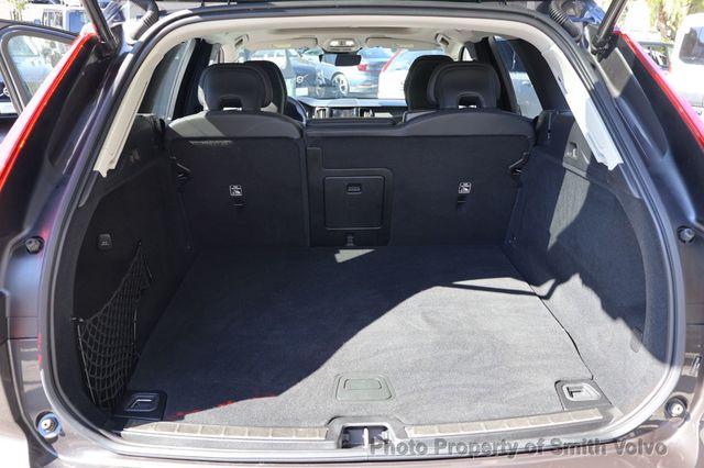 2023 Volvo XC60 Recharge Plug-In Hybrid T8 eAWD PHEV Ultimate Dark Theme - 23075817 - 19