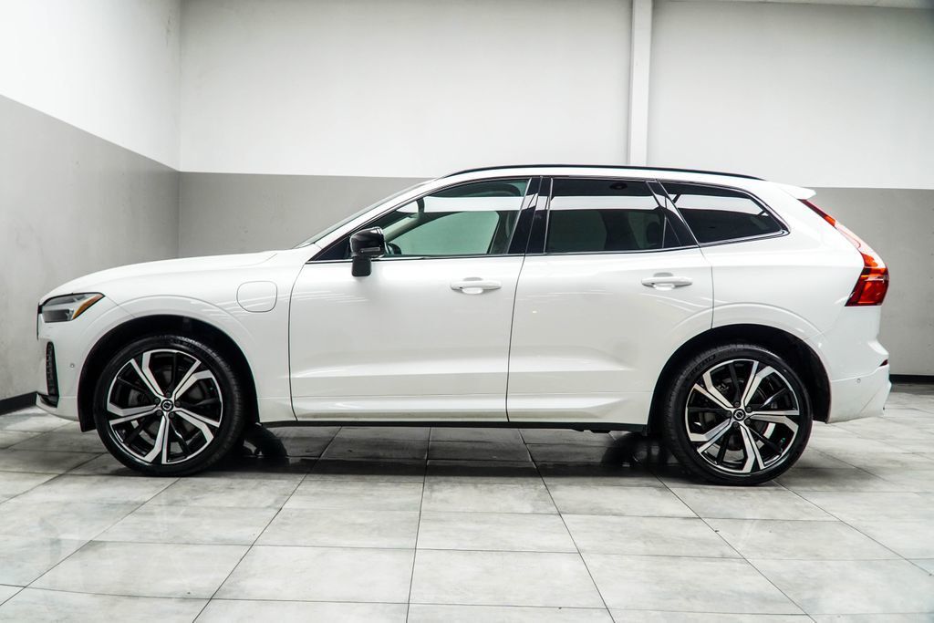 Volvo XC60 photo 10
