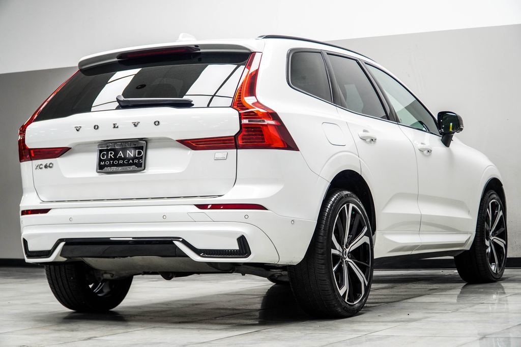 Volvo XC60 photo 13