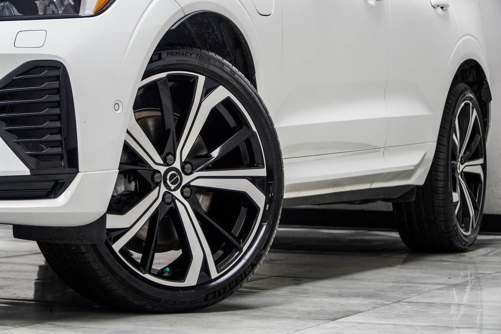 Volvo XC60 photo 3