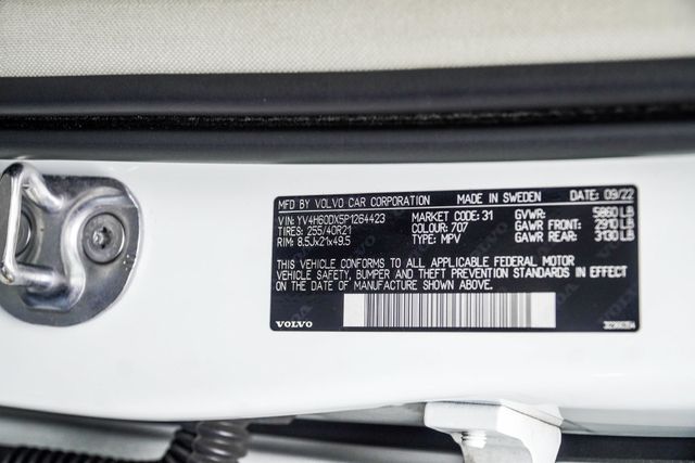 2023 Volvo XC60 Recharge Plug-In Hybrid Ultimate - 23016347 - 43