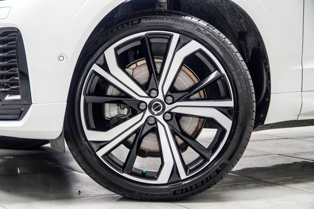 Volvo XC60 photo 6