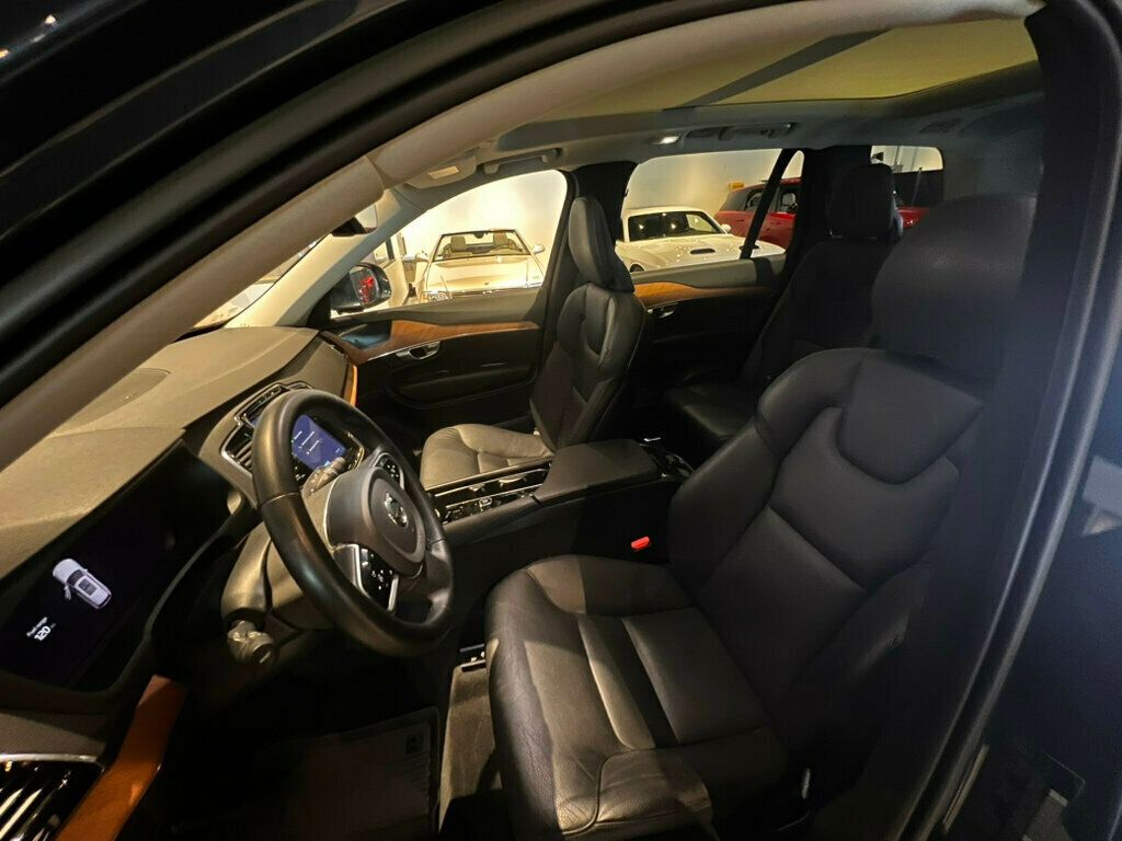 2023 Volvo XC90 B5//AWD/7Passenger/HarmonKardonSound/HeadUpDisplay/HtdSeats/NAV - 22955788 - 16