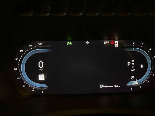 2023 Volvo XC90 B5//AWD/7Passenger/HarmonKardonSound/HeadUpDisplay/HtdSeats/NAV - 22955788 - 17