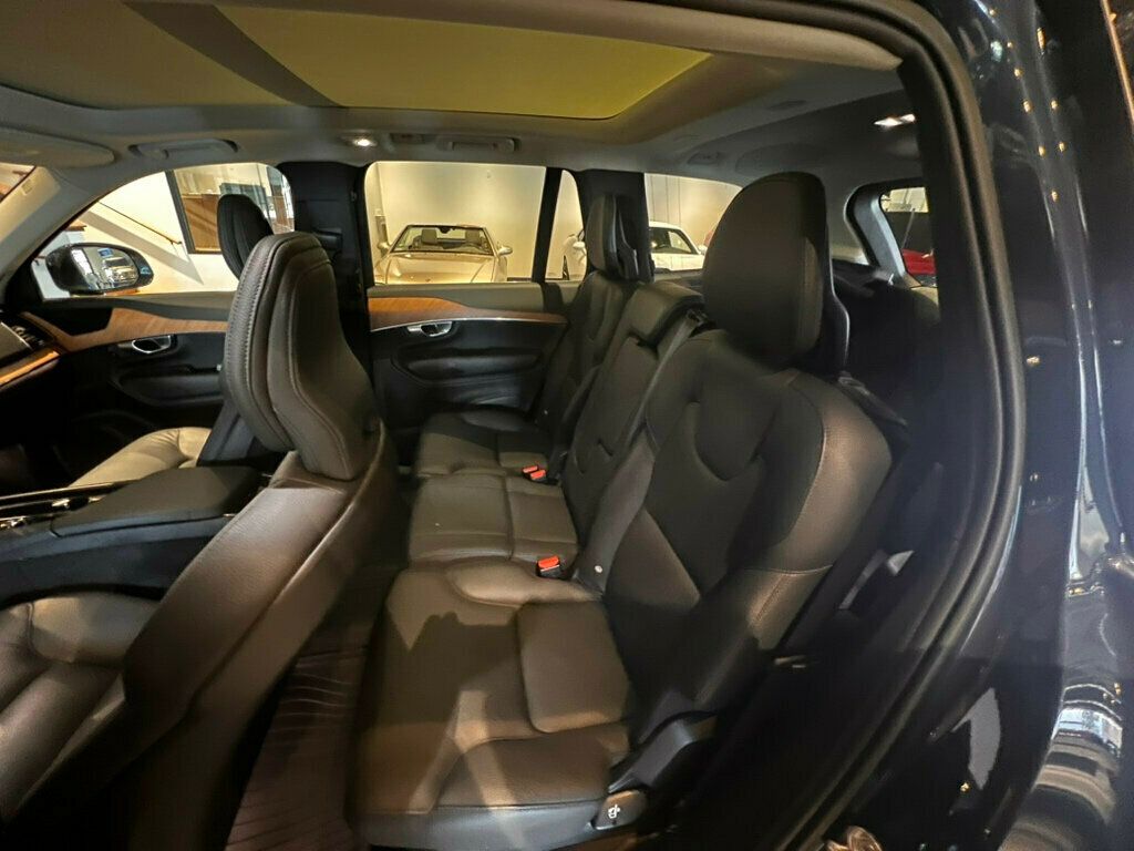 2023 Volvo XC90 B5//AWD/7Passenger/HarmonKardonSound/HeadUpDisplay/HtdSeats/NAV - 22955788 - 19