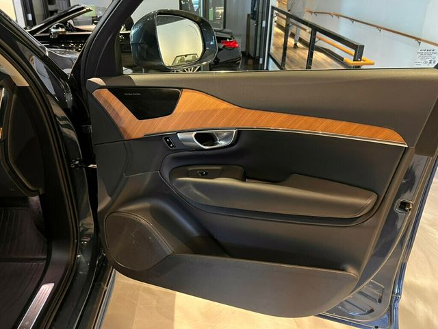 2023 Volvo XC90 B5//AWD/7Passenger/HarmonKardonSound/HeadUpDisplay/HtdSeats/NAV - 22955788 - 22