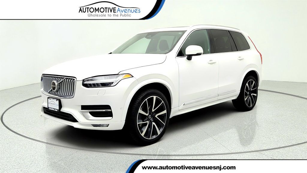 2023 Volvo XC90 B5 AWD Plus 7P w/ 21'' 5-Double Spoke Alloy Wheels - 23033231 | Video 1