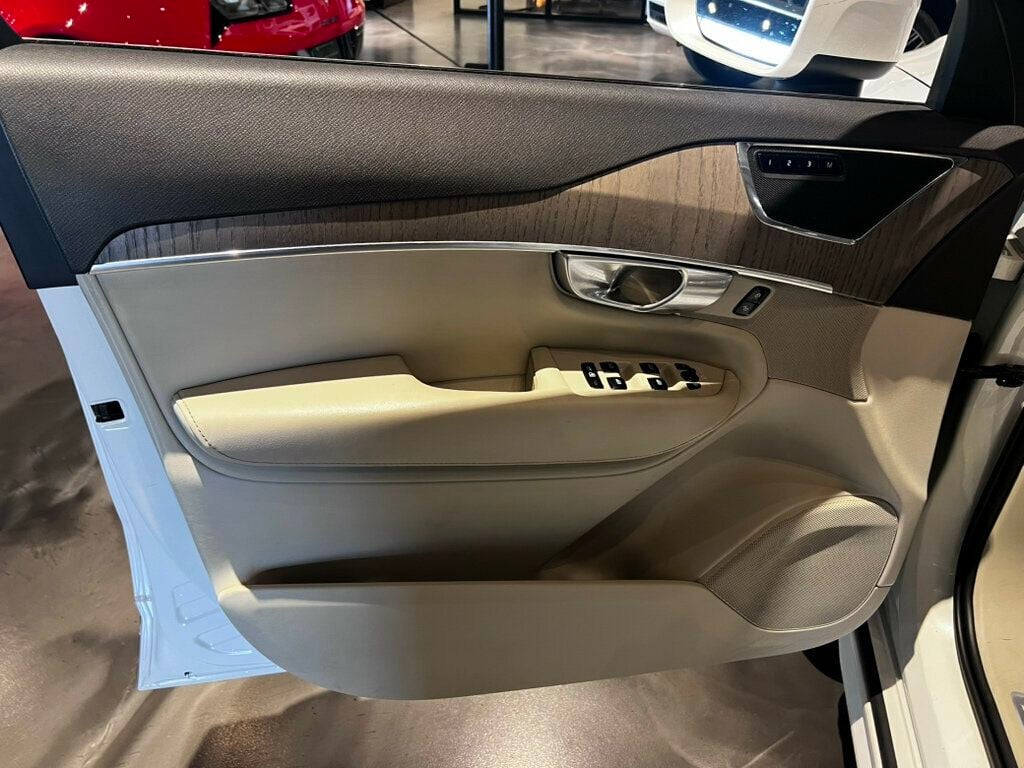 2023 Volvo XC90 B5/AWD/Plus/HtdSteerWheel/360Cam/PanoRoof/NAV/AdapCruise/Carplay - 23051546 - 9