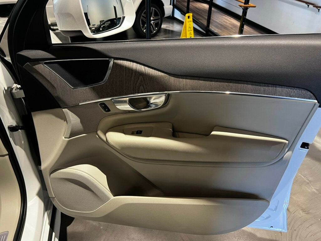 2023 Volvo XC90 B5/AWD/Plus/HtdSteerWheel/360Cam/PanoRoof/NAV/AdapCruise/Carplay - 23051546 - 23